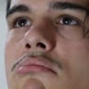 Meet your Posher, Davis